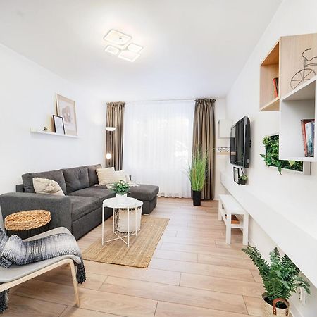 Family Stay - Calliope Apartment - By Openhouse Temešvár Exteriér fotografie
